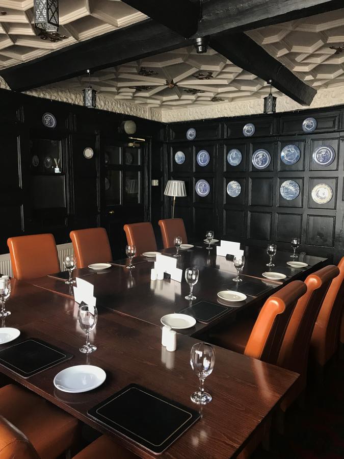 ברידג'ווטר The Tudor Hotel מראה חיצוני תמונה